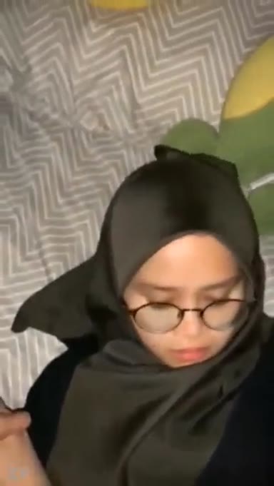 Background nonton video viral Ngentot Bocil Hijab Bulu Tipis