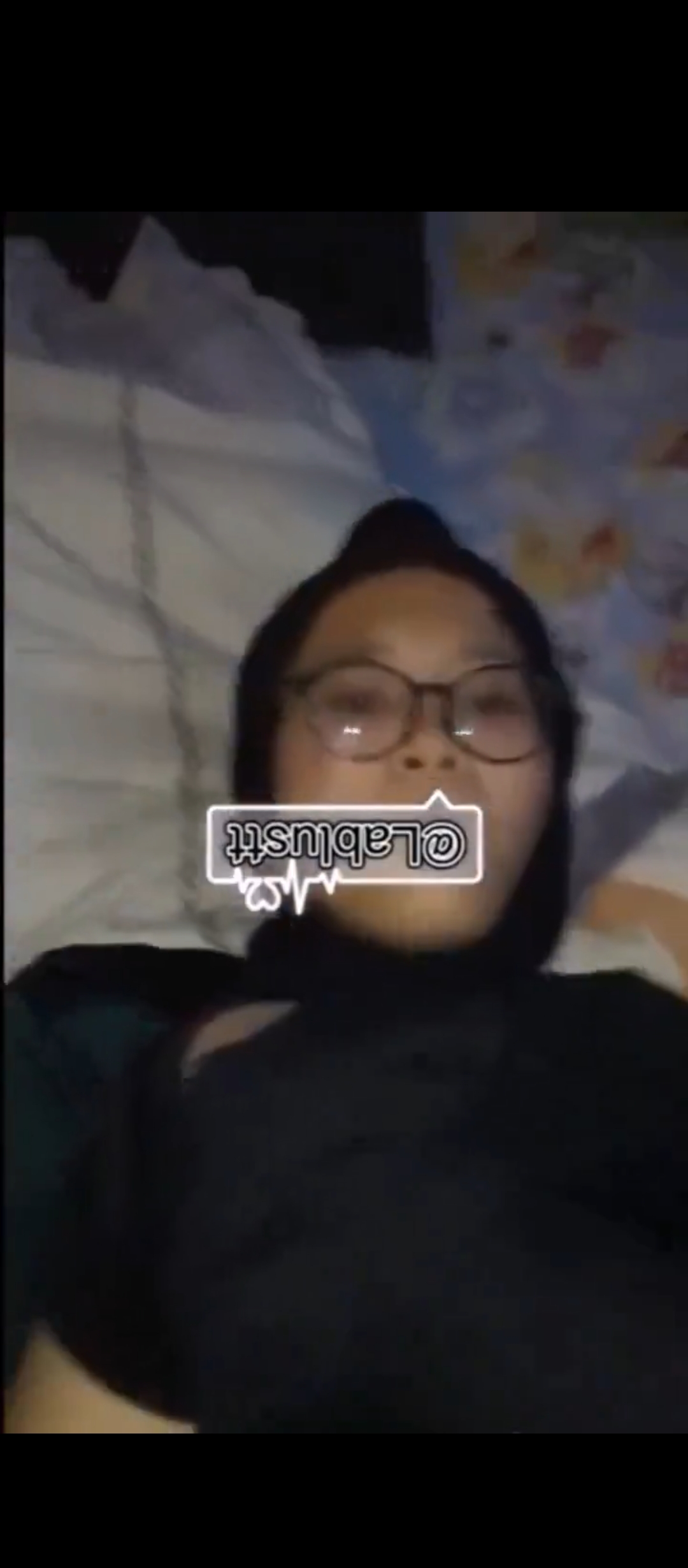 Background nonton video viral Pulang Ngajar Langsung Ngewe Bareng Pacar