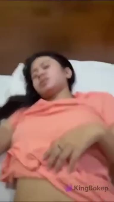 Background nonton video viral Viral Ngewe Bocil Memek Tembem Terbaru