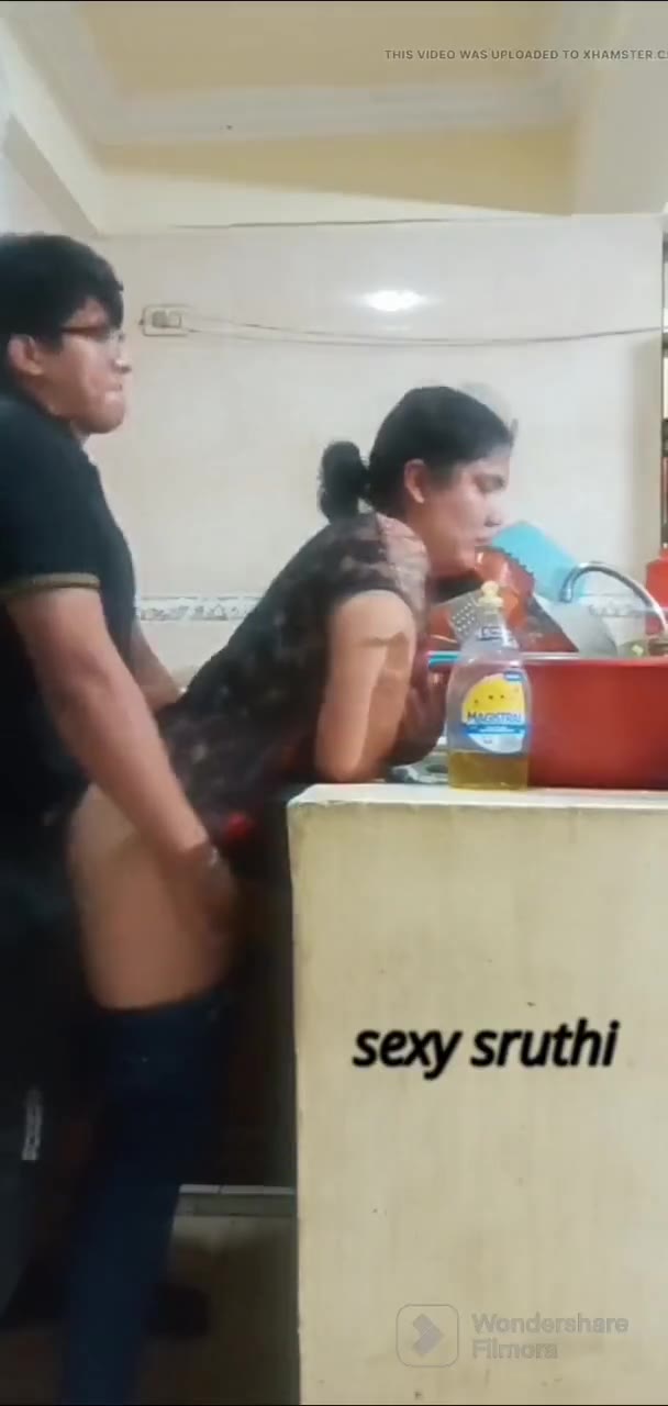 Bokep Pasutri Ngewe Didapur Wott